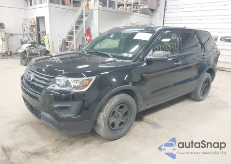 2017 Ford Police Interceptor z USA, uszkodzony, nr VIN 1FM5K8ARXHGC57967